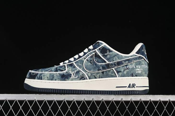 Picture of Air Force 1 _SKUfw19954391973544858fw